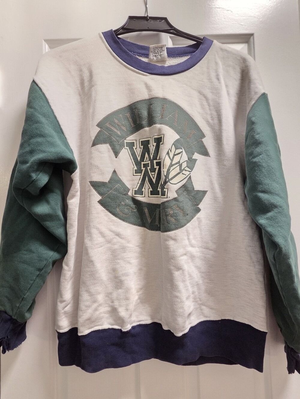 Vintage William and Mary College Sweatshirt